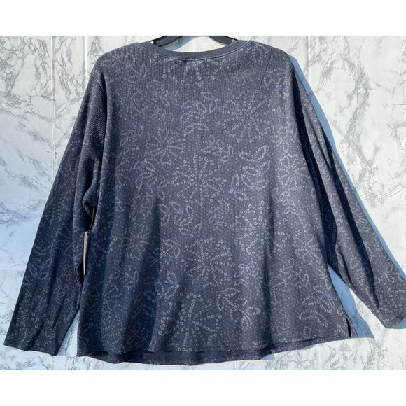 Terra & Sky Womens 4X Waffle Knit Henley Top Navy Blue With Subtle Floral Print - Picture 2 of 6
